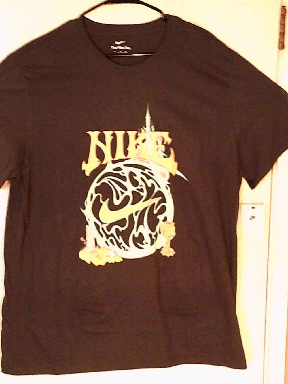 NEW NIKE SPORTSWEAR "Fantasy GFX Tee" MEN'S CHARCOAL T-SHIRT XL II7526-010